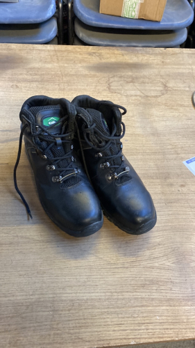 SIZE 8 STEEL TOE TIP BOOTS