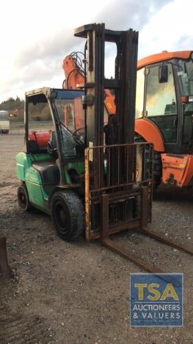 JCB 533-105 - 4400cc 2 Door Truck