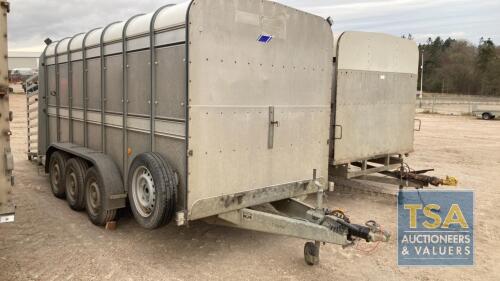 IFOR WILLIAMS TA510 14 FT TRI AXLE LIVESTOCK TRAILER