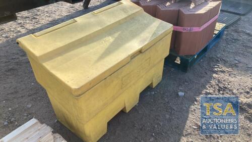 GRIT/SALT BIN 10 CUBIC FEET YEL 702002