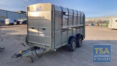 LIVESTOCK TRAILER