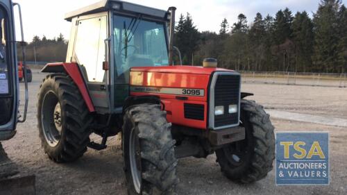 Manitou MT1030S - 4400cc 1 Door Tractor