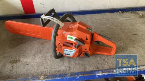 HUSQVARNA 136 CHAIN SAW