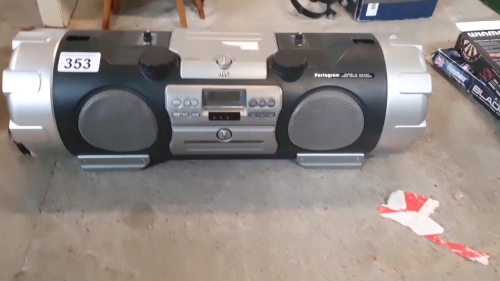 TOSHIBA STEREO. NO SPEAKERS & JVC RADIO BOOMBOX