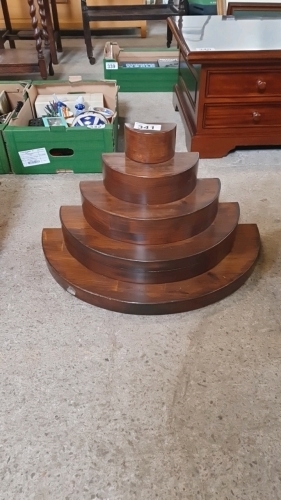 WOODEN SHOP FITTING DISPLAY