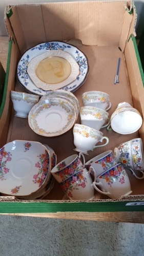 2 BOXES ASSORTED CHINA