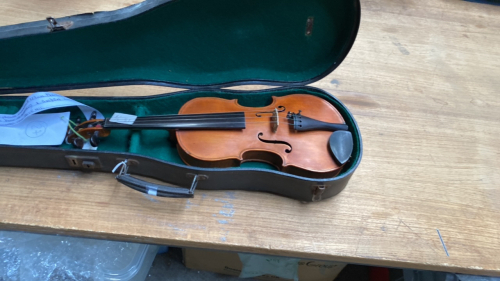 CASED CHILDS VIOLIN