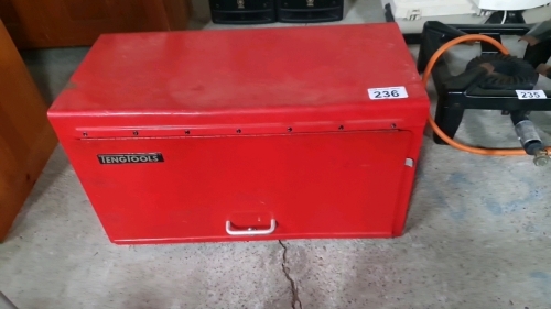 RED TOOL BOX & CONTENTS