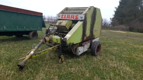 CLAAS ROLLANT BALER