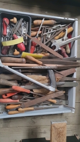 DRAWER ASSORTED TOOLS