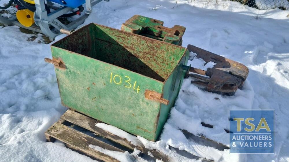 JOHN DEERE FRONT WEIGHT BOX