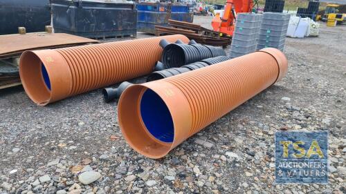 2 No. Twin Wall Pipes - 3.2 x 0.6m c/w 6 No. Drainage Gullys