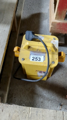 PORTABLE TOOL TRANSFORMER 240/ 110