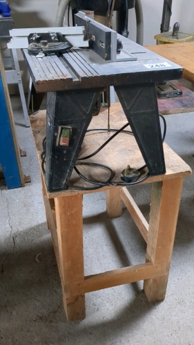 ROBI ROUTER TABLE & ELU ROUTER