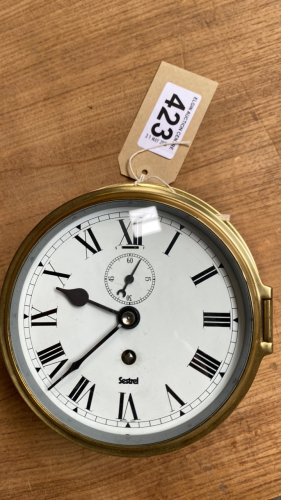 SESTREL WALL CLOCK