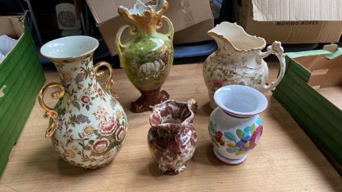 BOX ASSORTED VASES & JUGS