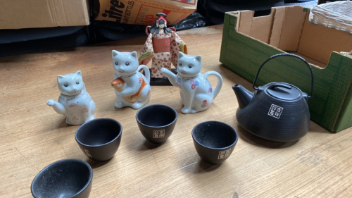 BOX ORIENTAL WARE