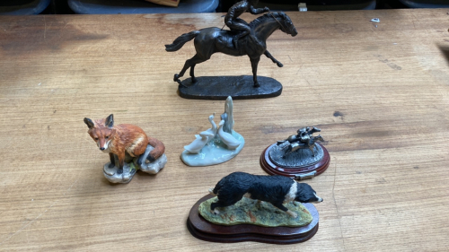 BOX-BFA DOG+ FOX & HORSE ORNAMENTS