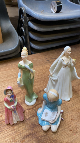 BOX 4 ROYAL DOULTON FIGURINES