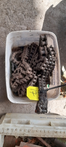 ASSORTED DRIVE CHAINS