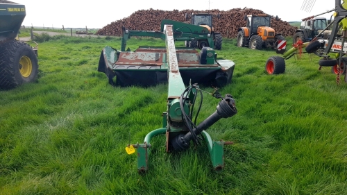 JD 730 MOWER 3M CONDITIONER CENTRE PIVOT