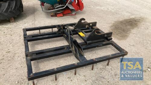 BALE STACKER (JCB FITTING)