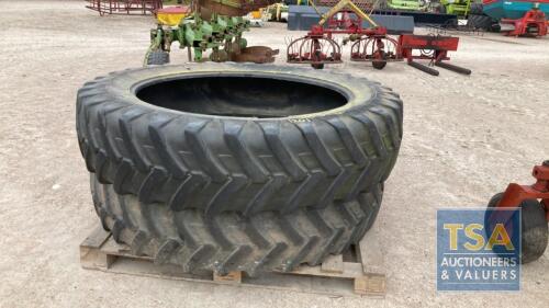 2 X ROW CROP TYRES 380/90 R46