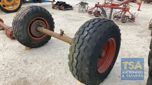 HEAVY DUTY AXLE WITH WHEELS