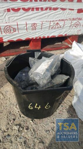 BUCKET WITH 8 LOTS ALUMINIUM CLOUT NAILS 65MM X 3.65MM