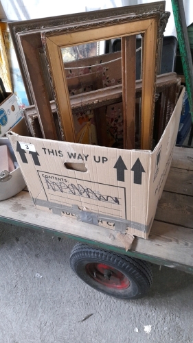 BOX PICTURE FRAMES
