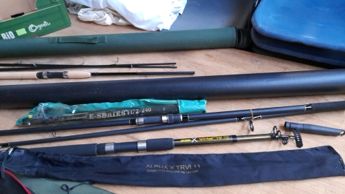 2 TUBES- 3 FISHING RODS