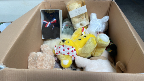 BOX SOFT TOYS ETC