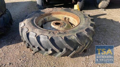 SINGLE WHEEL & TYRE 16.9 X 38