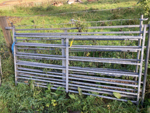 4 NO GALVANISED SHEEP HURDLES