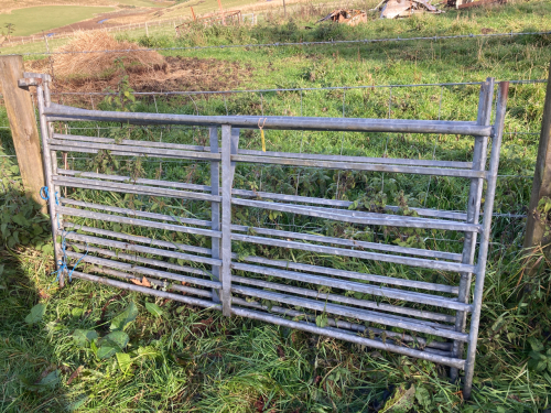 3 NO GALVANISED SHEEP HURDLES