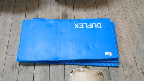 4 EXERCISE MATS