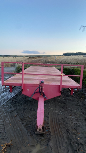 Keith Rose 28ft bale trailor