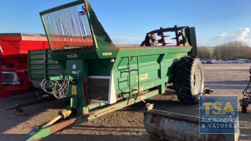 ECE 10 FT MUCKSPREADER WITH TWIN VERTICAL BEATERS & PTO