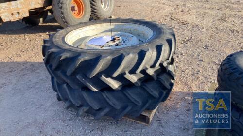 PAIR FORD 10 SERIES 13.6 X 38 WHEELS & RADIAL TYRES 8 STUD