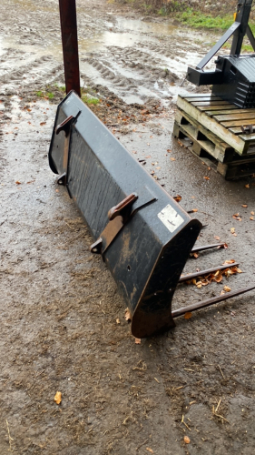 Quicke muck fork euro fittings