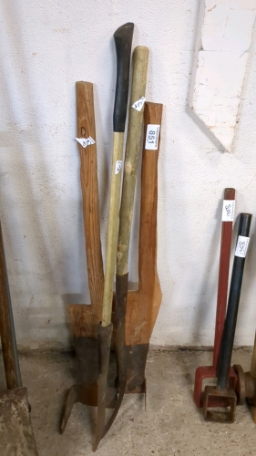 PEAT SPADE & OTHER TOOLS