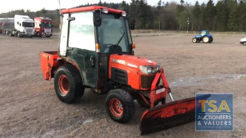 Kubota B2230 592 hours - 1001cc 2 Door Tractor