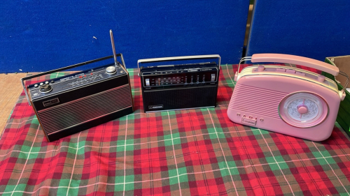 BOX 3 RADIOS