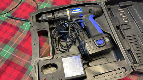 CASED NUTOOL ELECTRIC DRILL