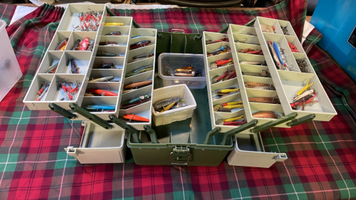 BOX FISHING TACKLE