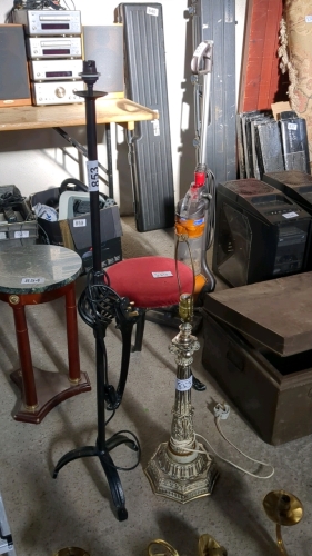 2 LAMPS