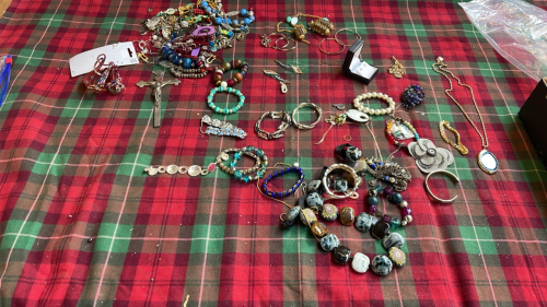 BOX ASSORTED JEWELLERY