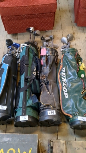 4 BAGS GOLF CLUBS