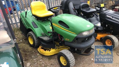 LR135 JOHN DEERE R/O MOWER KEY IN P/CABIN