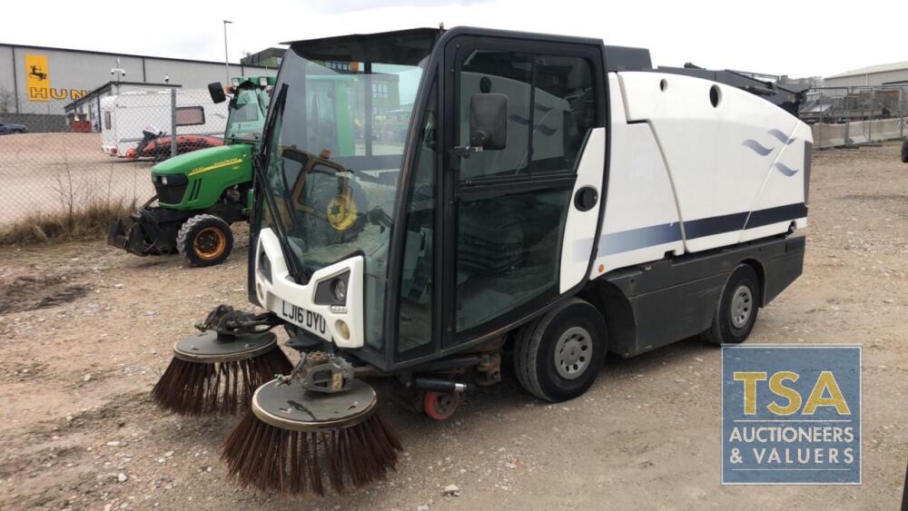 Johnston Sweepers Compact - 2970cc 2 Door Tractor